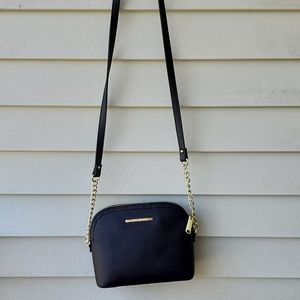 Steve Madden black crossbody bag
